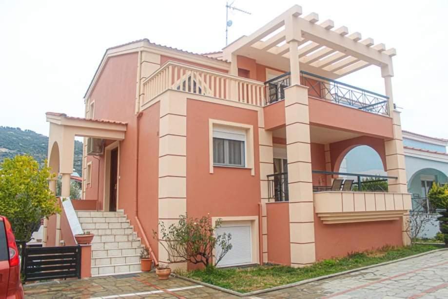 Endless Blue Seaside Villa Palaiontsiflikion Exterior photo