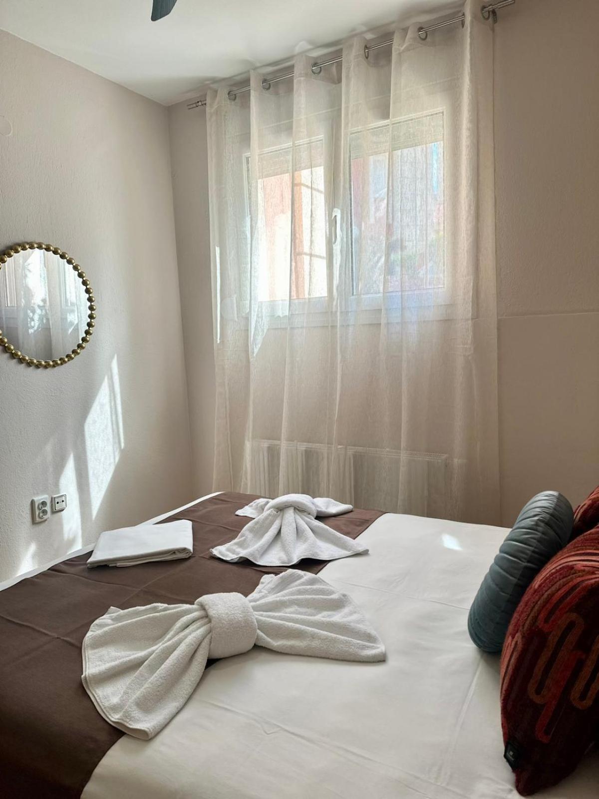 Endless Blue Seaside Villa Palaiontsiflikion Room photo