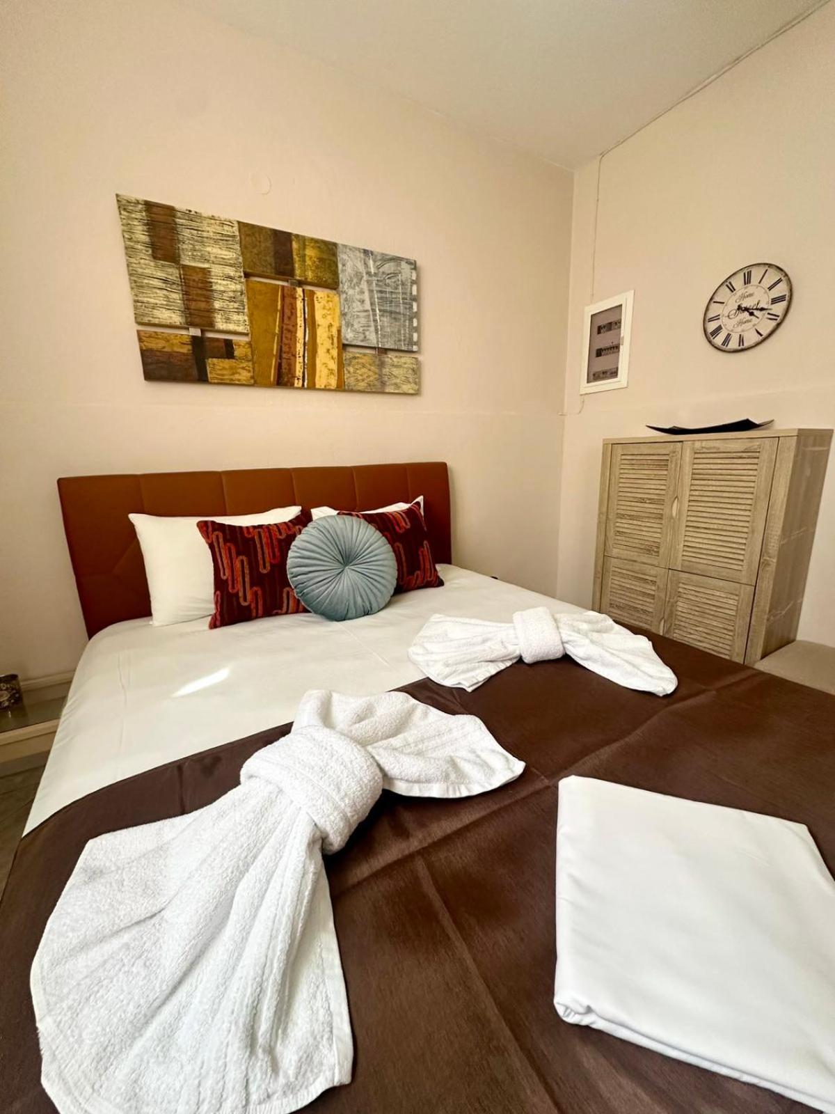 Endless Blue Seaside Villa Palaiontsiflikion Room photo